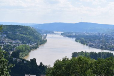 2024 'te Koblenz yakınlarında Ren seli