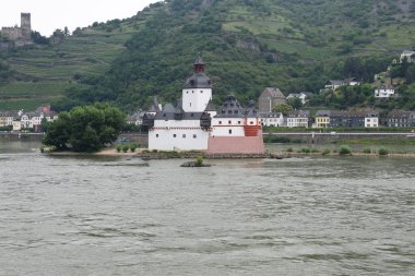 castle Pfalzgrafenstein in the Rhine clipart