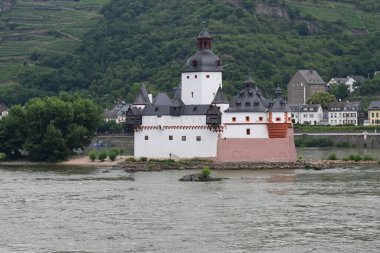 castle Pfalzgrafenstein in the Rhine clipart