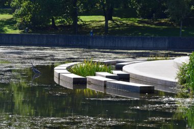 Echternach gölüne park et.