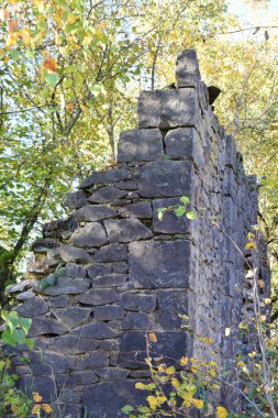 Parktaki eski taş köprü.