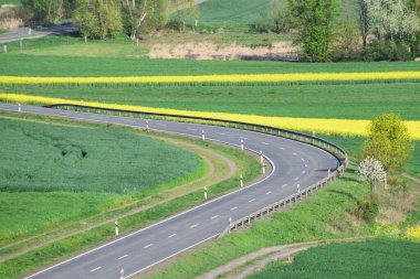 Güzel bir yol manzarası