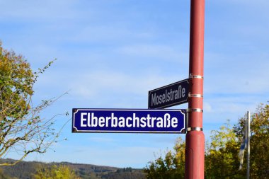 Mosel 'de sokak işaretleri