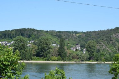 Lahnstein 'in Ren kıyısı 