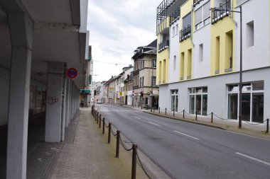 Şehirdeki cadde 