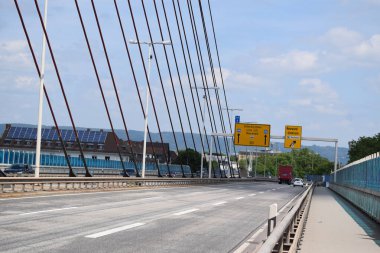 Rheiffeisbruecke, Neuwied 'de Ren Nehri' ni geçiyor.