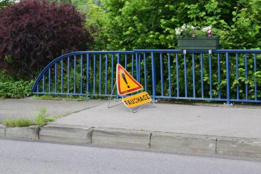 Çitli yol tabelası