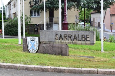 Sarrealbe 'nin eski caddesi, Fransa