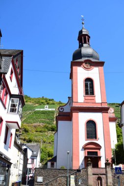 Ortaçağ mimarisinin güzel manzarası