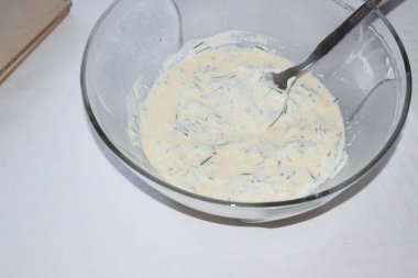 Lezzetli bir yiyeceğe yakın.