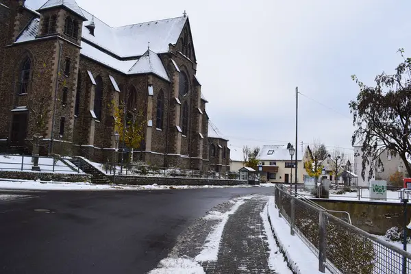 Langenfeld 'in eski kilisesi, Eifel