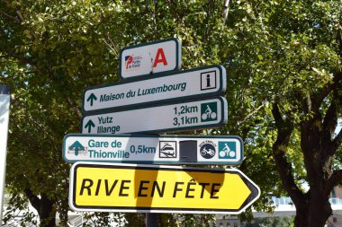 street signs in France clipart