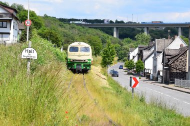 Vulkan Express railroad in Borhltal clipart