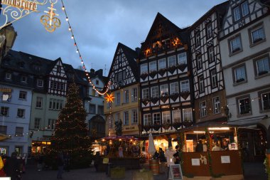 Cochem 'deki Noel süslemesi