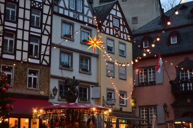 Marktplatz Cochem 'de noel pazarı