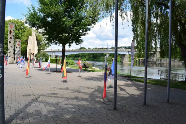 Schengen Etoiles 'i Yerleştir