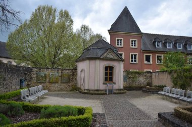 Reichsabtei Echternach, Lüksemburg 'daki eski Monatery, avlu.