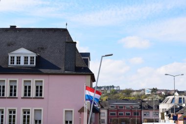 Bayraklı Grevenmacher şehri manzarası