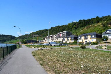 Grevenmacher 'deki Mosell' e park et.