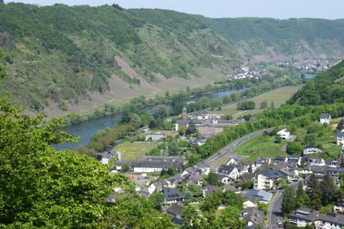 Cochem şehrindeki Mosel nehri.