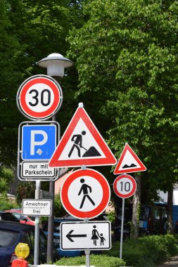Almanya 'da trafik işareti çılgınlığı