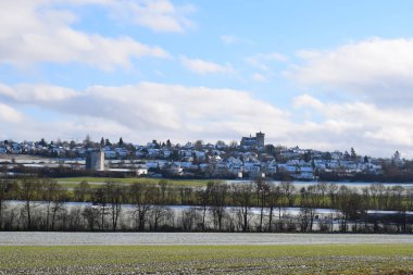 Kışın Munestermaifeld kasabası
