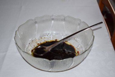 yakın çekim - siyah çay fotoğrafı