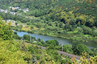 Mosel nehri manzarası