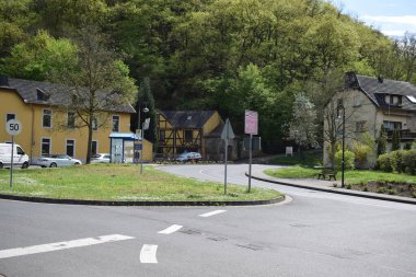 Breisig 'de eski evleri olan bir sokak.