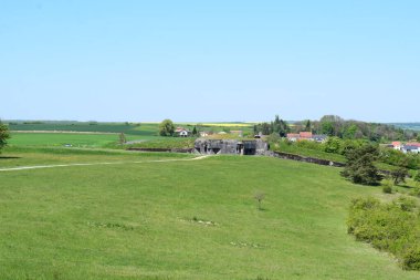 Fransa 'daki Maginot hattının kalelerinin manzarası