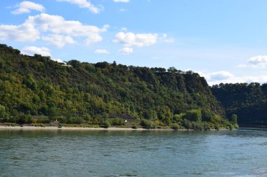 Almanya 'da Ren Nehri üzerinde nehir gezisi