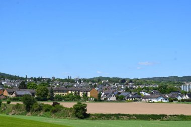 Mendig şehrinin tepesinden görüntü