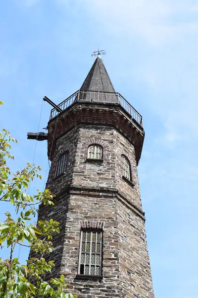 Şehirdeki eski kasaba.