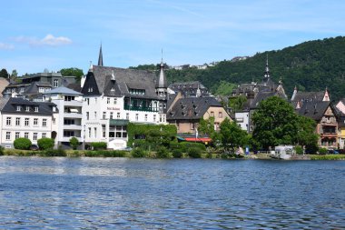 Almanya 'daki Mosel Nehri, Traben-Trarbach