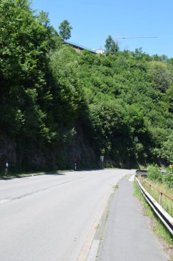 Eifel dağlarında yol