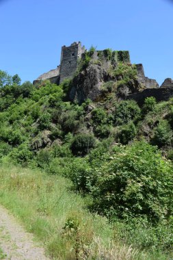 Devletin kalesinin güzel bir manzarası.