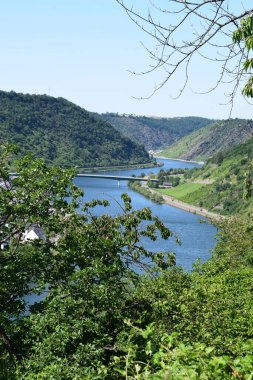 İsrail eyaletinin başkentindeki nehrin manzarası.