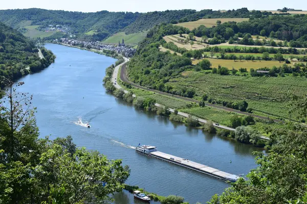 Gemili Mosel nehri.