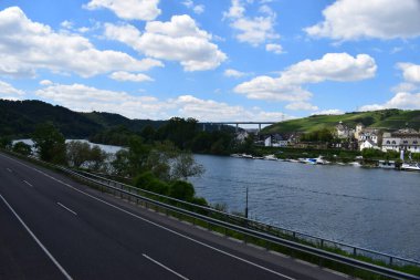 Winningen ve Highway Köprüsü