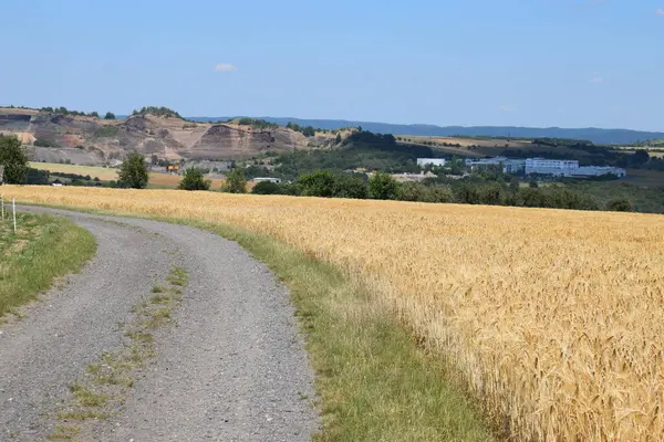 İtalya kırsalının manzarası.