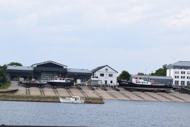 Koblenz 'deki Mosel tersanesinde.