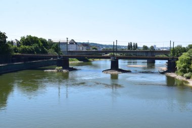 Koblenz kentindeki köprünün manzarası