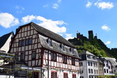 Almanya 'nın Beilstein şehrinin güzel manzarası