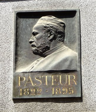 Louis Pasteur 'ün Strazburg' daki anma plaketi