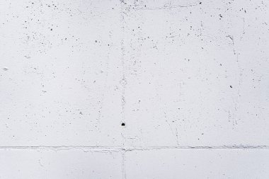 Yıpranmış Sütunlu Beyaz Beton Duvar dokusu