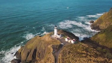 Denizdeki güzel deniz feneri