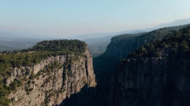 Dağların güzel manzarası