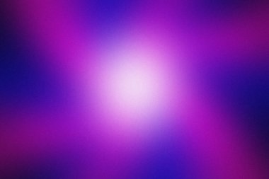 Dinamik bir görsel cazibe için ince bir tanecikli doku ile örtülü, zengin mor ve mavi tonlara genişleyen parlak beyaz bir çekirdeğe sahip enerjik soyut bir arka plan..