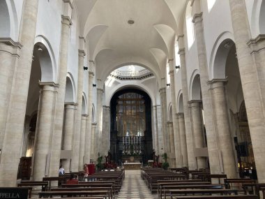 İtalya 18 Eylül 2022: Gotik özelliklere sahip Torino Kilisesi