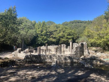 Arnavutluk: 8 Ekim 2022: Butrint manzarası. Arnavutluk 'taki harabe Roma kenti